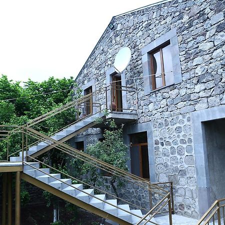 Mthnadzor Hotel Goris Bagian luar foto