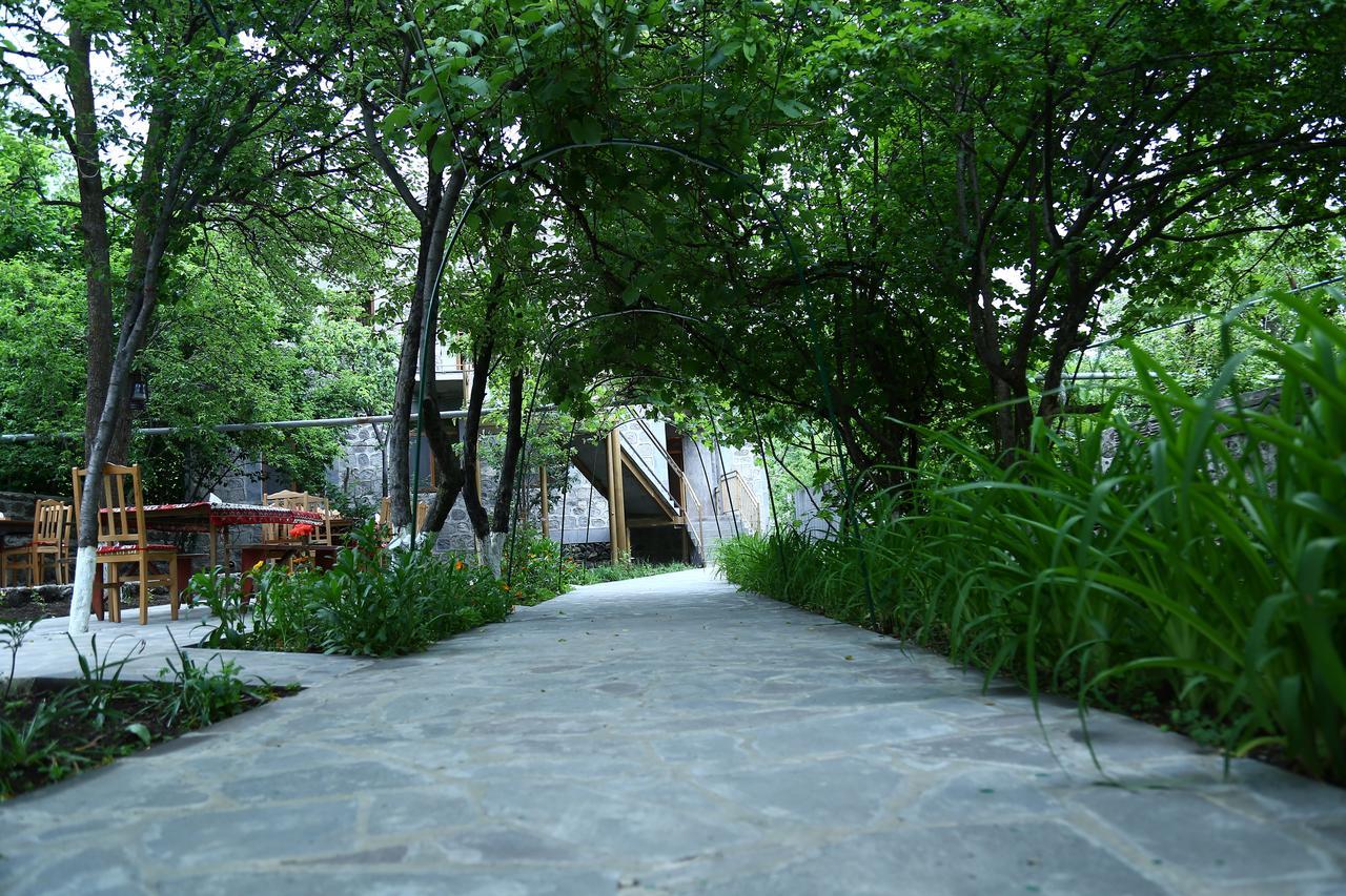 Mthnadzor Hotel Goris Bagian luar foto