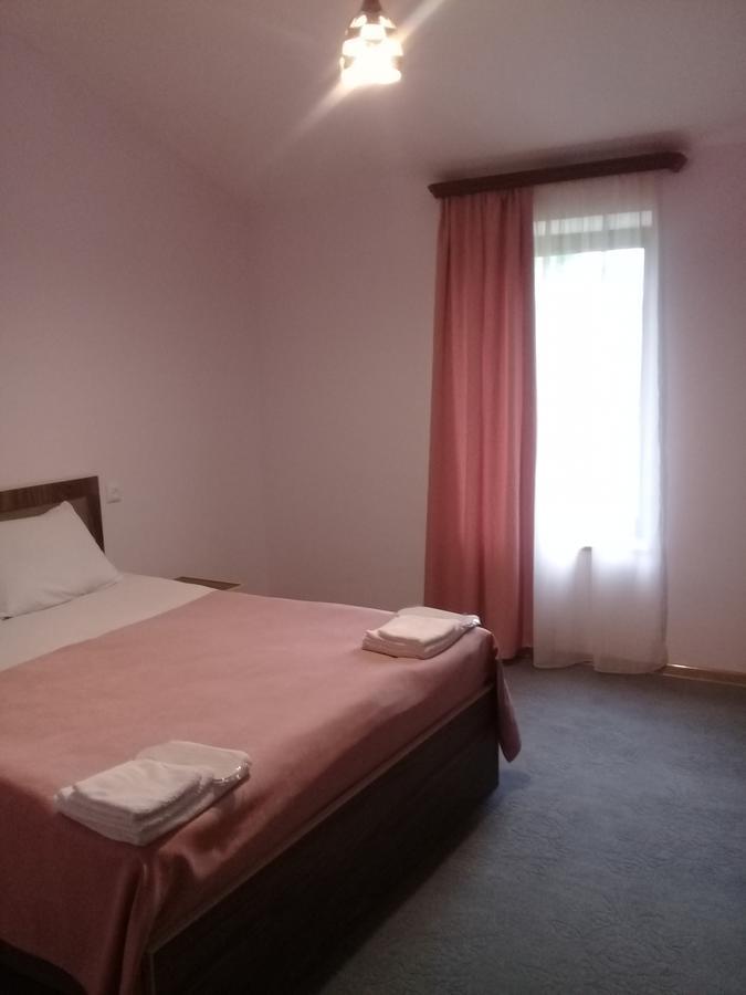 Mthnadzor Hotel Goris Bagian luar foto